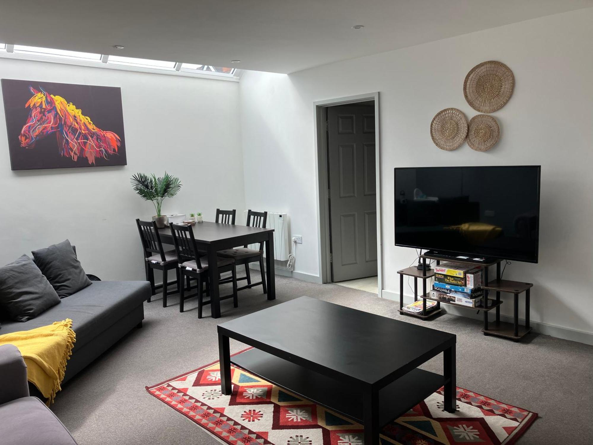 Lancing Apartments - Spacious 2 Bed - Sleeps 6 - Burnham Village Slough Dış mekan fotoğraf